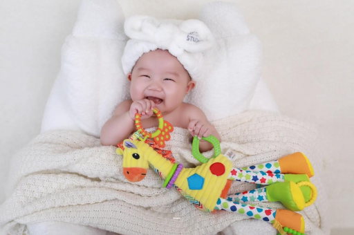 梅州6岁宝宝掉头发正常吗